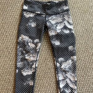 Lululemon wundertrain leggings size 8. Like new